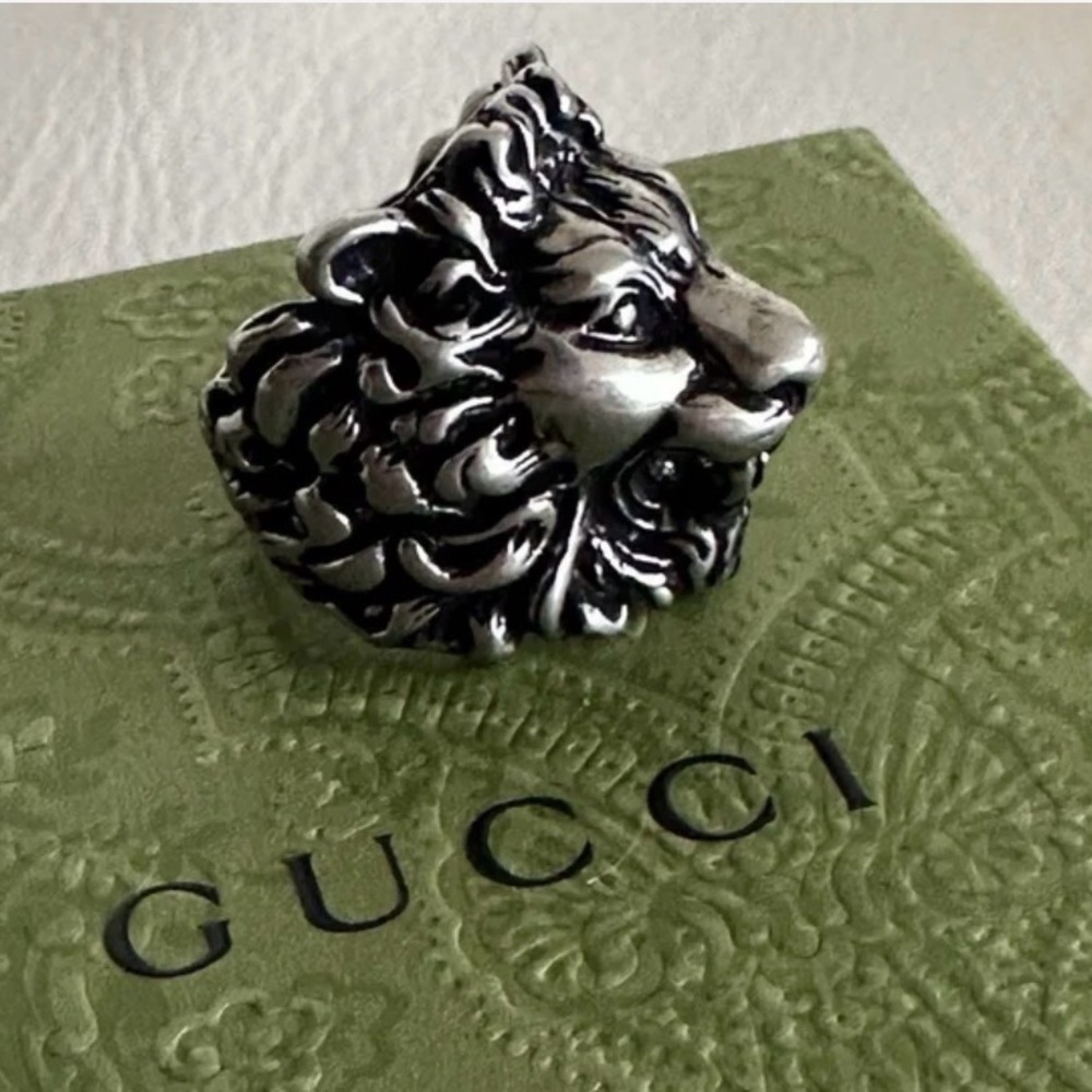 Gucci Lion Head Motif Ring Black Silver Size 13G (US 6.5) Full Inclusion - Picture 4 of 6